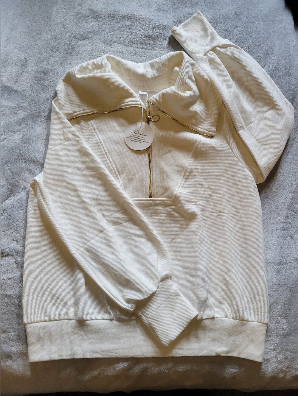 Prinbara | Classic Off White Women's Pullover Sweater
